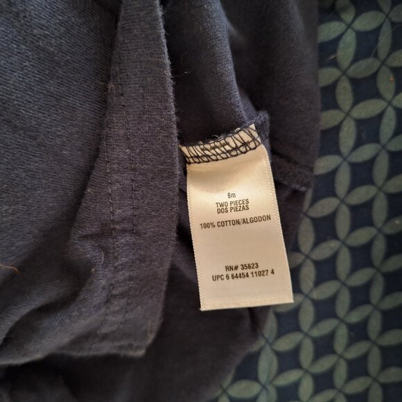 dad's silly monkey onesie - Picture 5 of 6